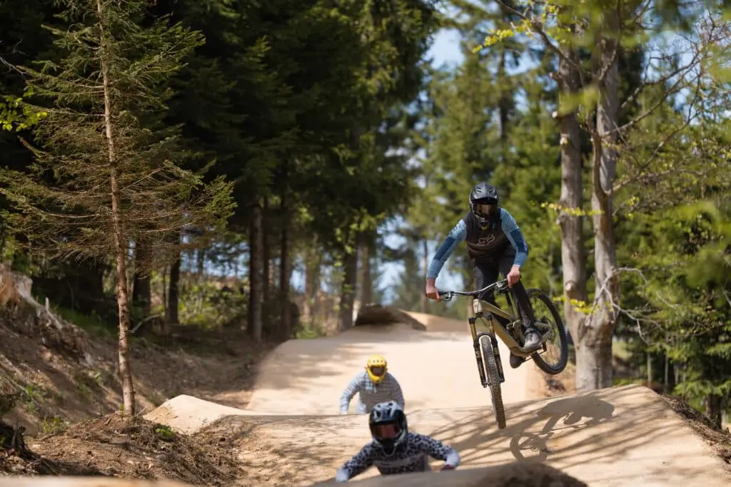 Blue Jumpline - Blue Moon - Bikepark Arber